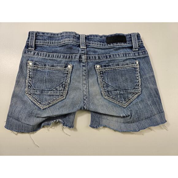 Daytrip leo size 26 raw hem cut off upcycled Denim destroyed shorts y2k 90s - Picture 2 of 6